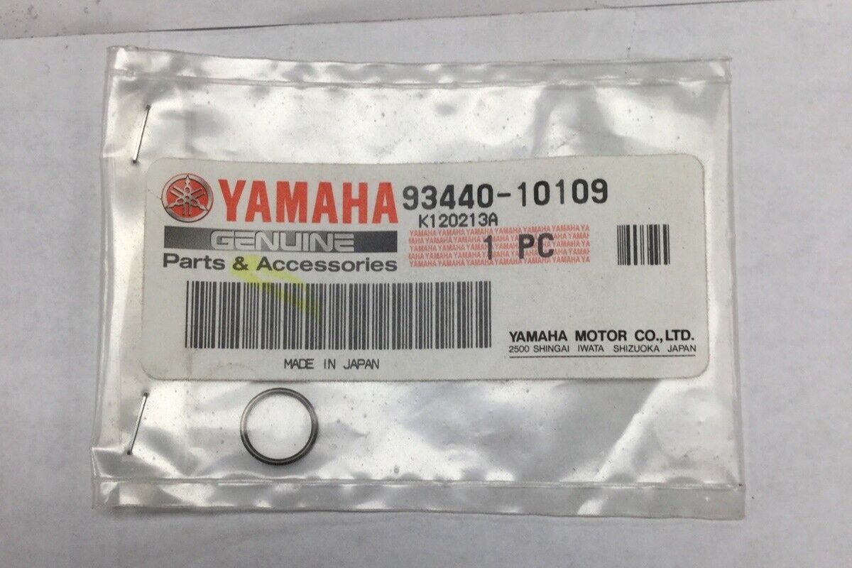 YAMAHA Many Models Factory Valve Guide Circlip 93440-10109
