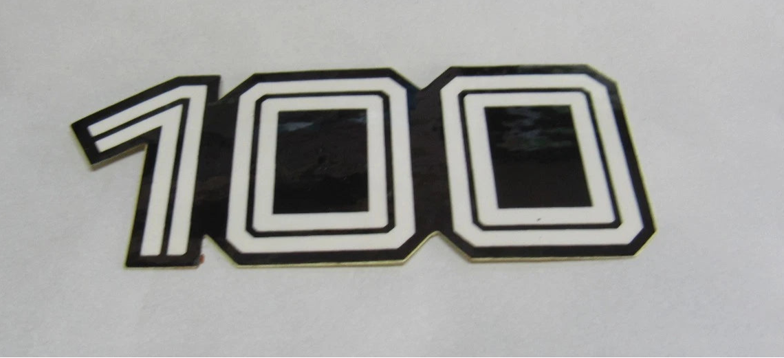 SUZUKI TS100 100 SIDE COVER DECAL 68131-48300-538