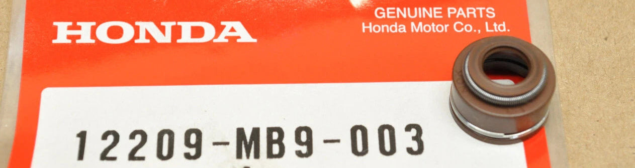 HONDA CB 400 750 CX500 GL 650 1000 12000 VALVE STEM OIL SEAL 12209-MB9--003