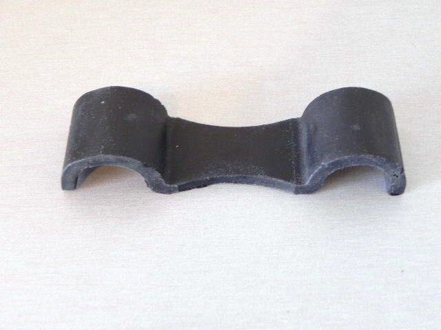 YAMAHA CS5 LS2 R125 RD200 RS100 Fuel Tank Locating Damper 307-24182-00