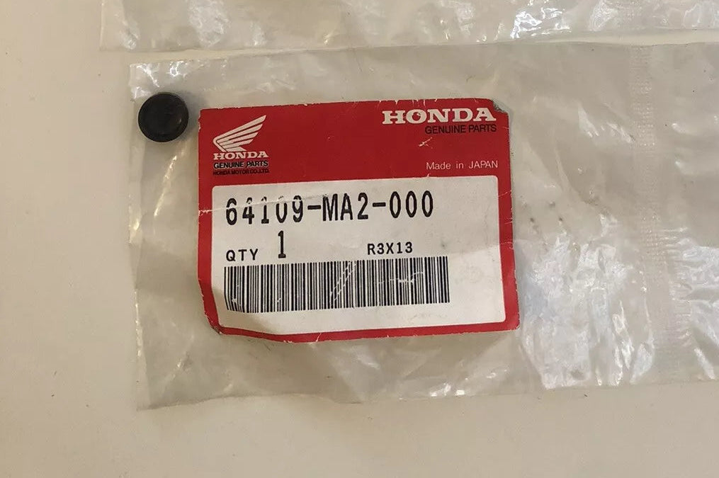 HONDA CBX1000 PC800 GL SCREEN SCREW CAP 64109-MA2-000