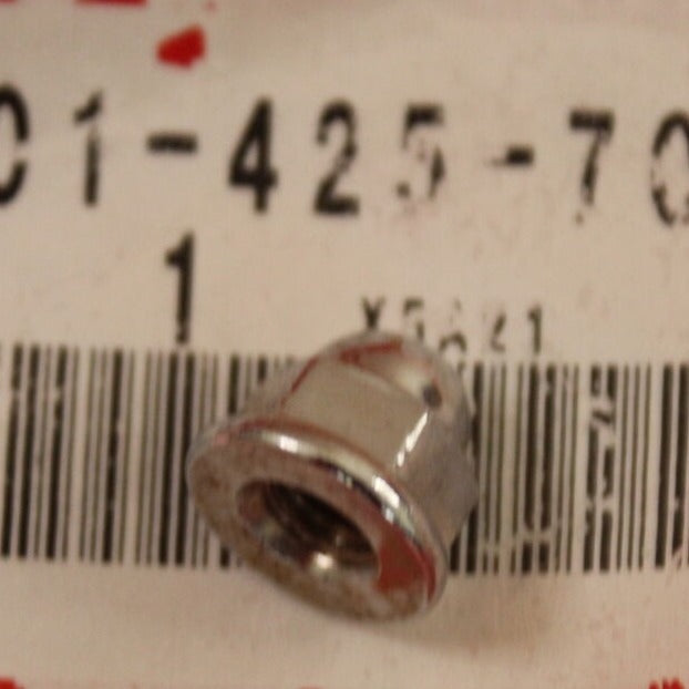 HONDA ST1300 VT1300 VT VF 500 750 VTX1800 DOME / CAP NUT 90201-425-700