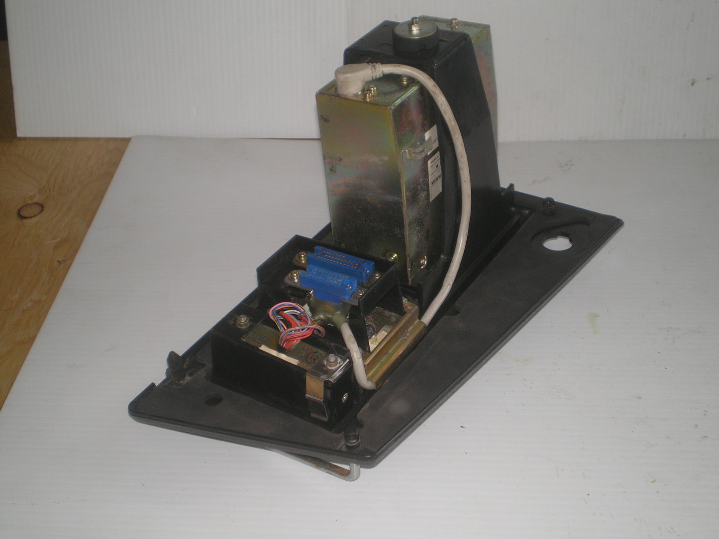 YAMAHA 1983 XVZ1200 VENTURE ROYAL FACTORY RADIO ASSEMBLY ....