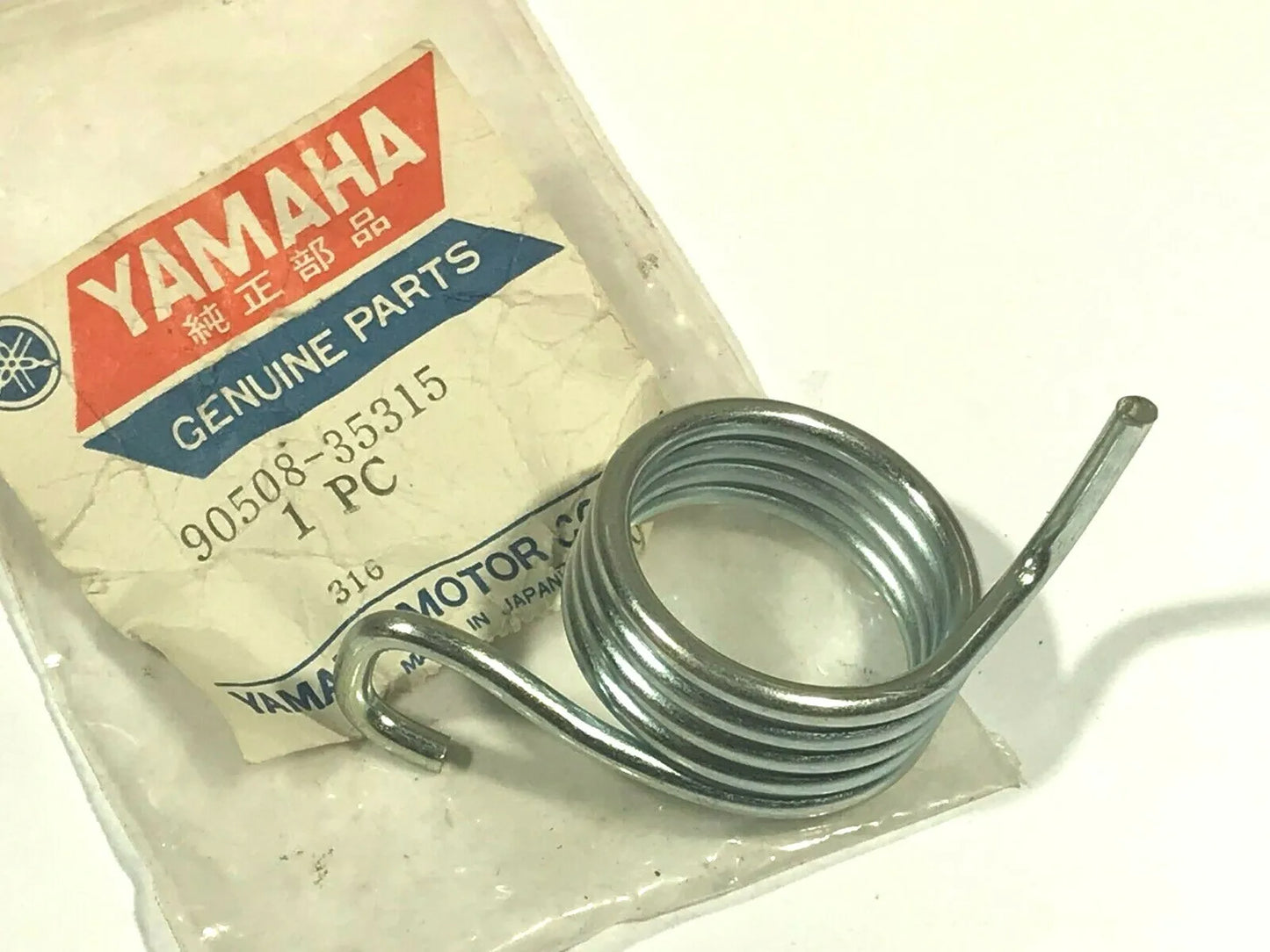 YAMAHA XS360 XS400 Factory Brake Pedal Return Spring 90508-35315