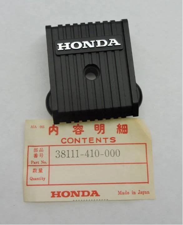 HONDA CB750F SUPERSPORT CB750K FORK / HORN EMBLEM 38111-410-000