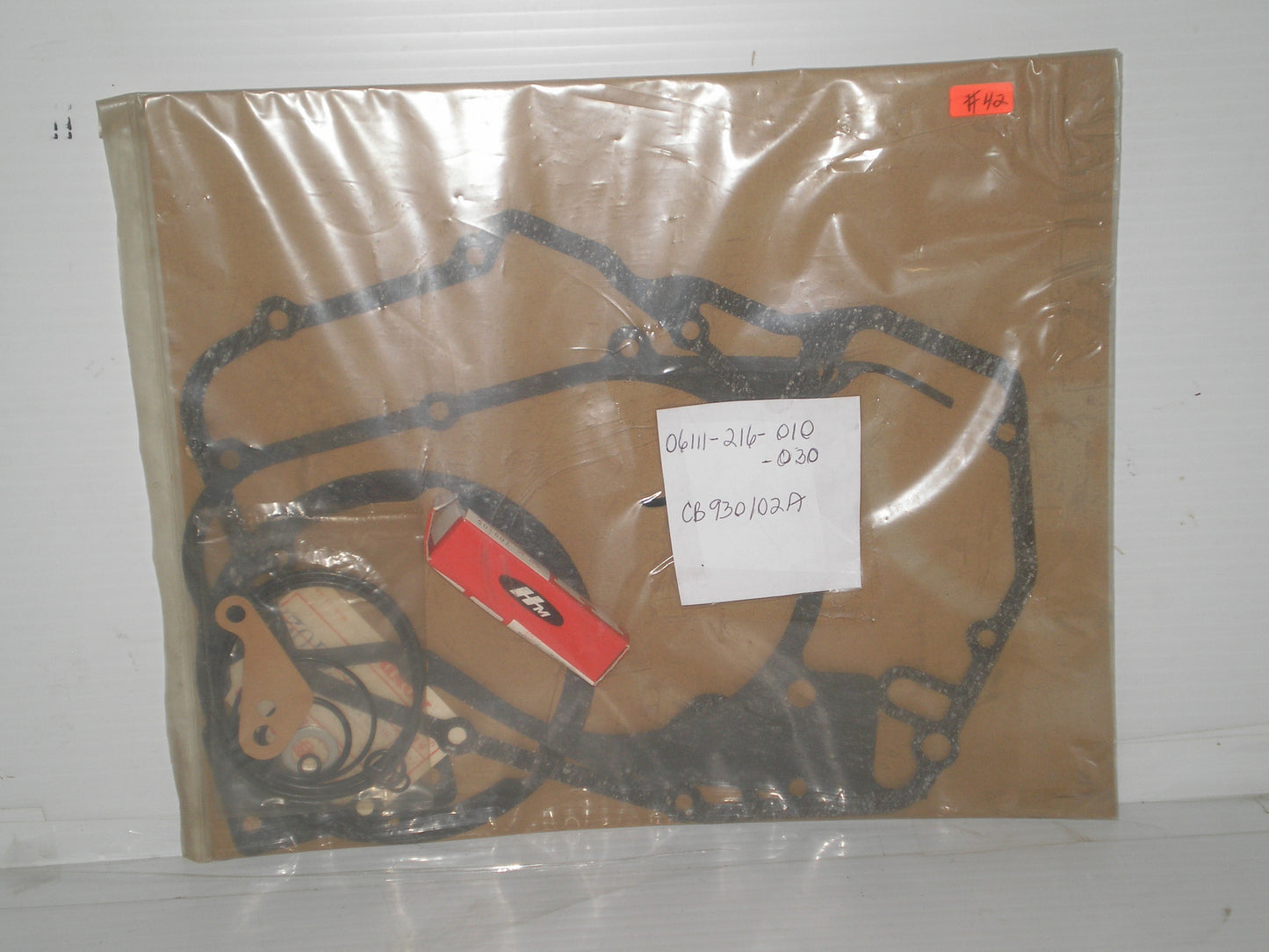 HONDA CB93 Bottom End Engine Gasket Set "B" CB930102A / 06111-216-010 / 06111-216-030