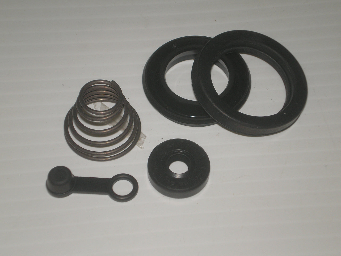 SUZUKI FJ1100 FJ1200 FZ750 FZR750 FZR1000 GTS1000 VMX12 VMX13  Clutch Slave Cylinder Repair Kit