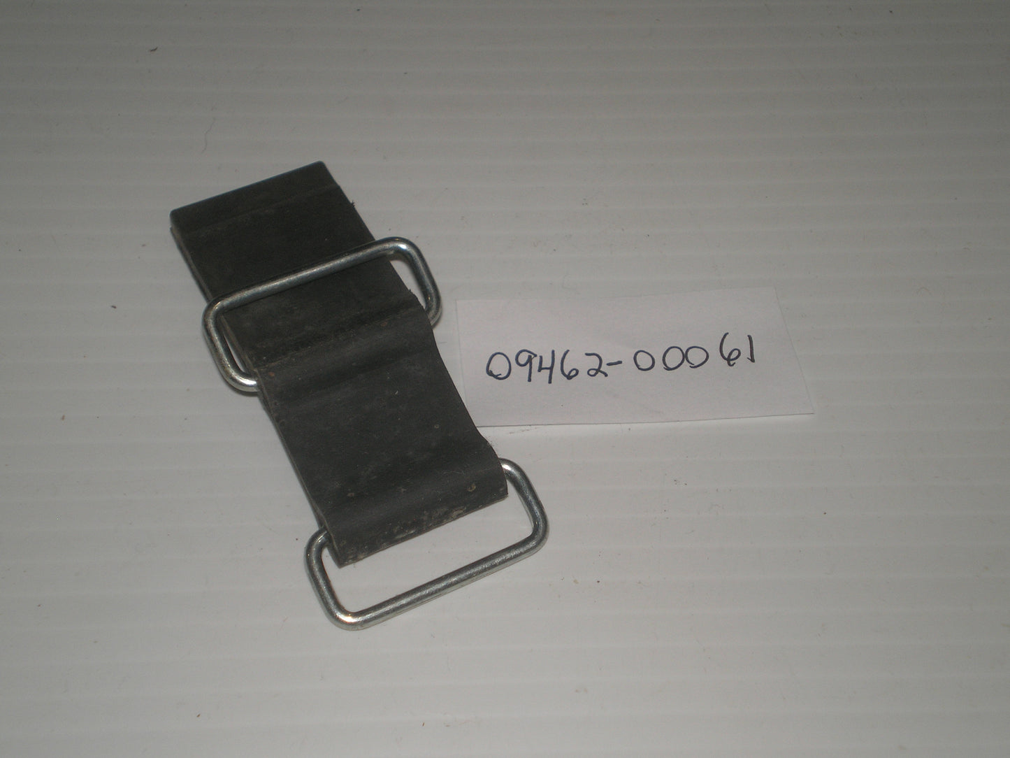 SUZUKI PE250 RM100 RM125 RM250 RM370 Fuel Tank Retaining Band 09462-00061