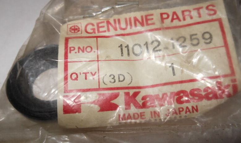 KAWASAKI KX 125 KDX KLX KSF KXF KEF 200 220 250 300 500 Swing Arm Cap 11012-1259