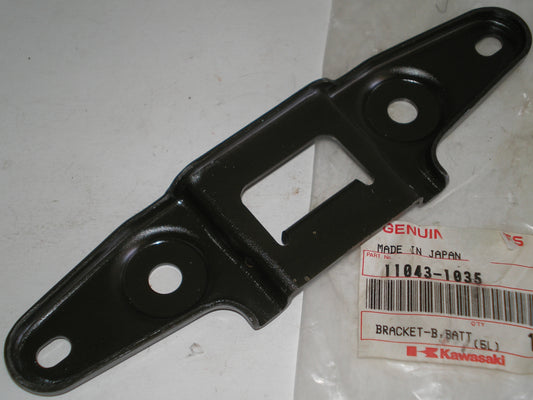 KAWASAKI ZX550 Gpz 550 Battery Bracket 11043-1035