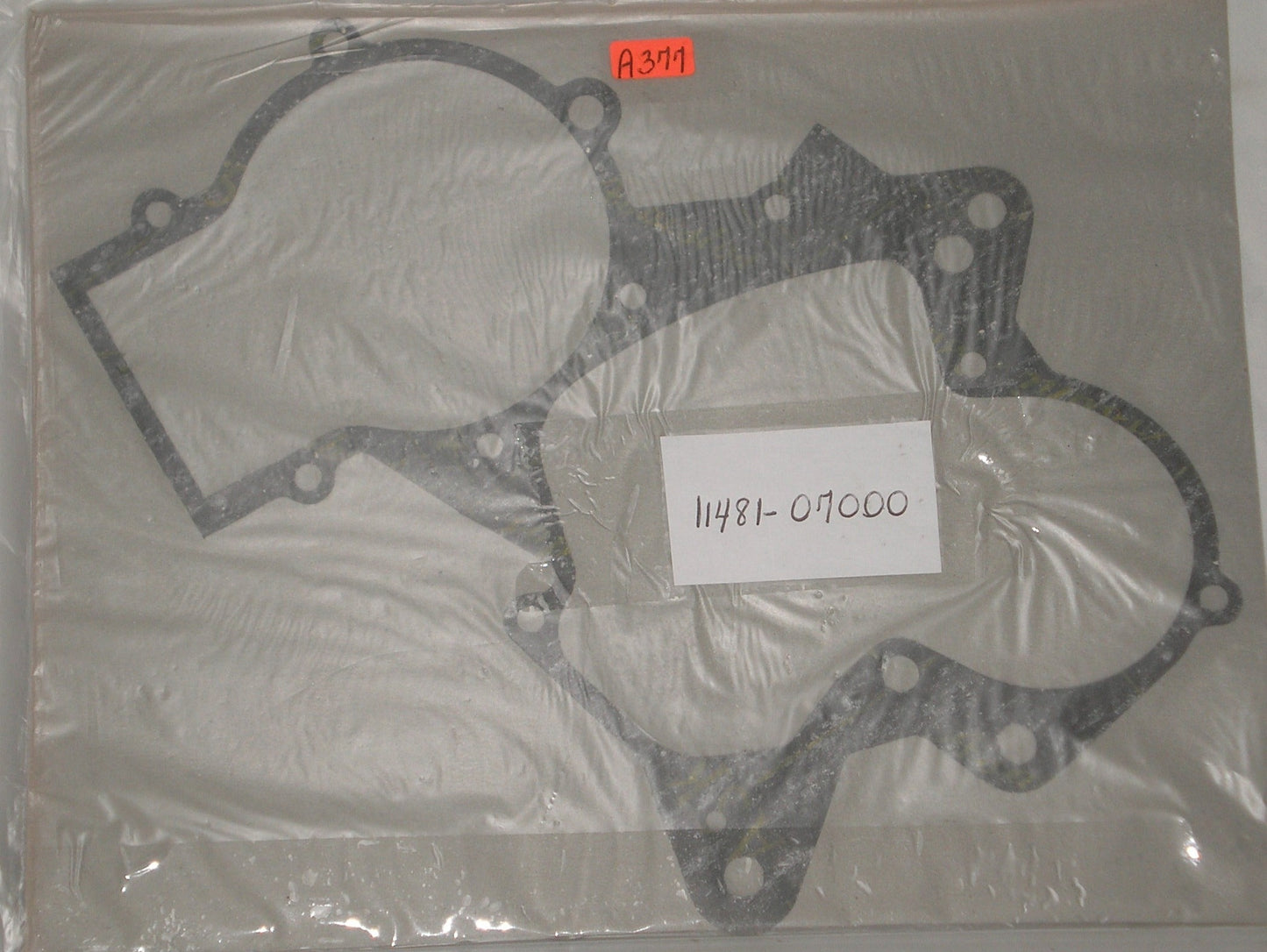 SUZUKI TC120 TC120R Crankcase Center Gasket 11481-07000 / 11481-07010