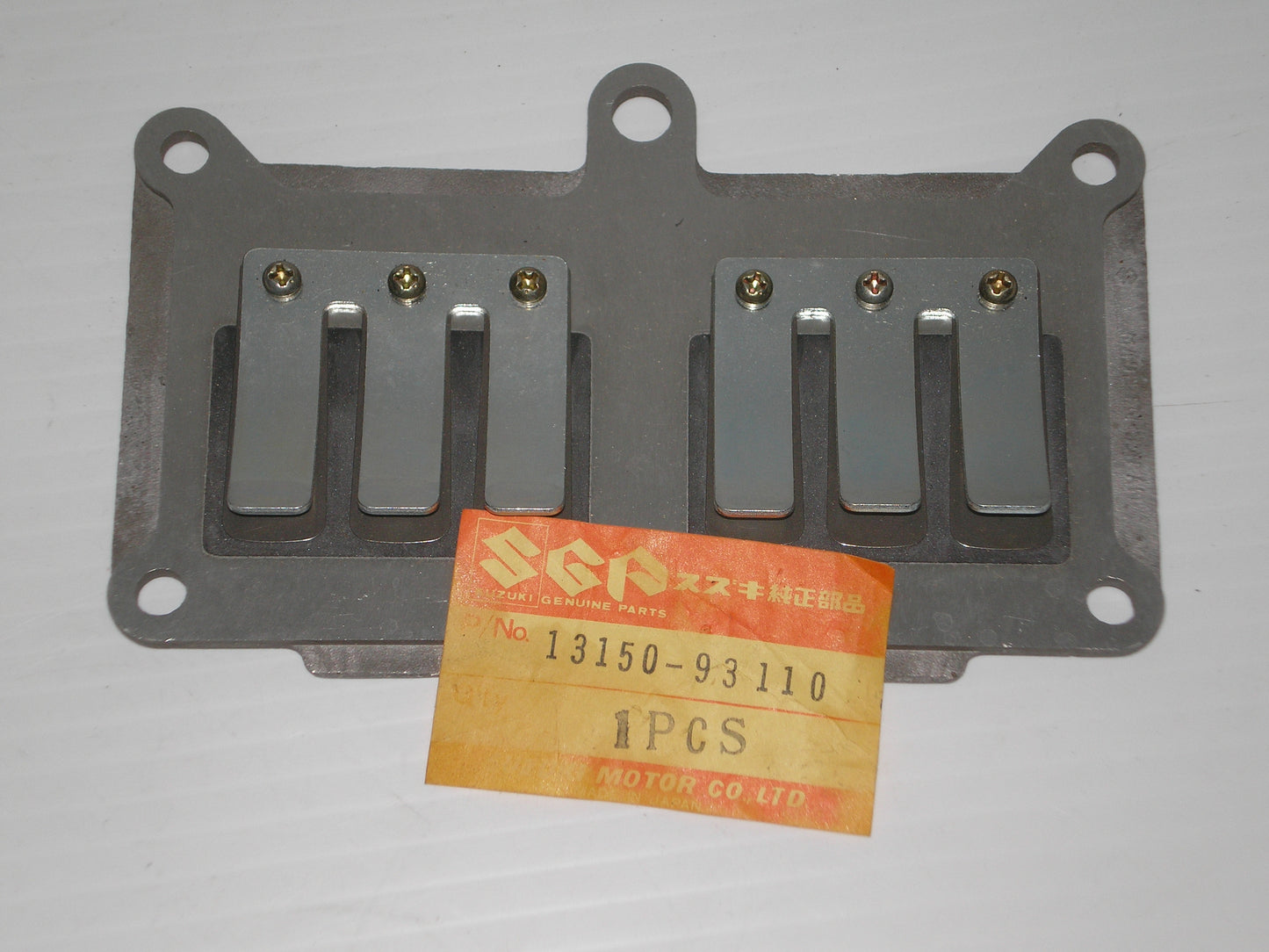 SUZUKI Outboard Motor Reed Valve Assembly 13150-93110
