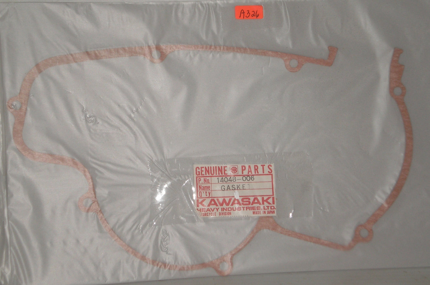 KAWASAKI KD175 KE175 Carburetor Crankcase Cover Gasket 14048-006 / 11960-1431