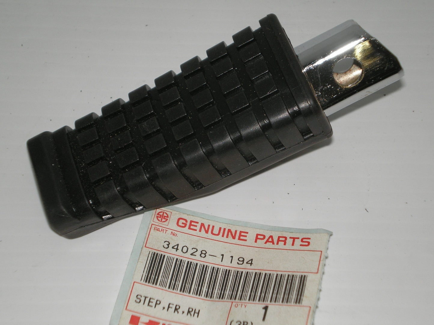 KAWASAKI EX250 EX500 KL650 R/H Footrest Step 34028-1194