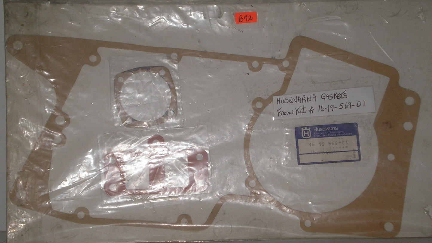 HUSQVARNA Crankcase Center Gasket with Intake Manifold Gasket 16 19 569-01