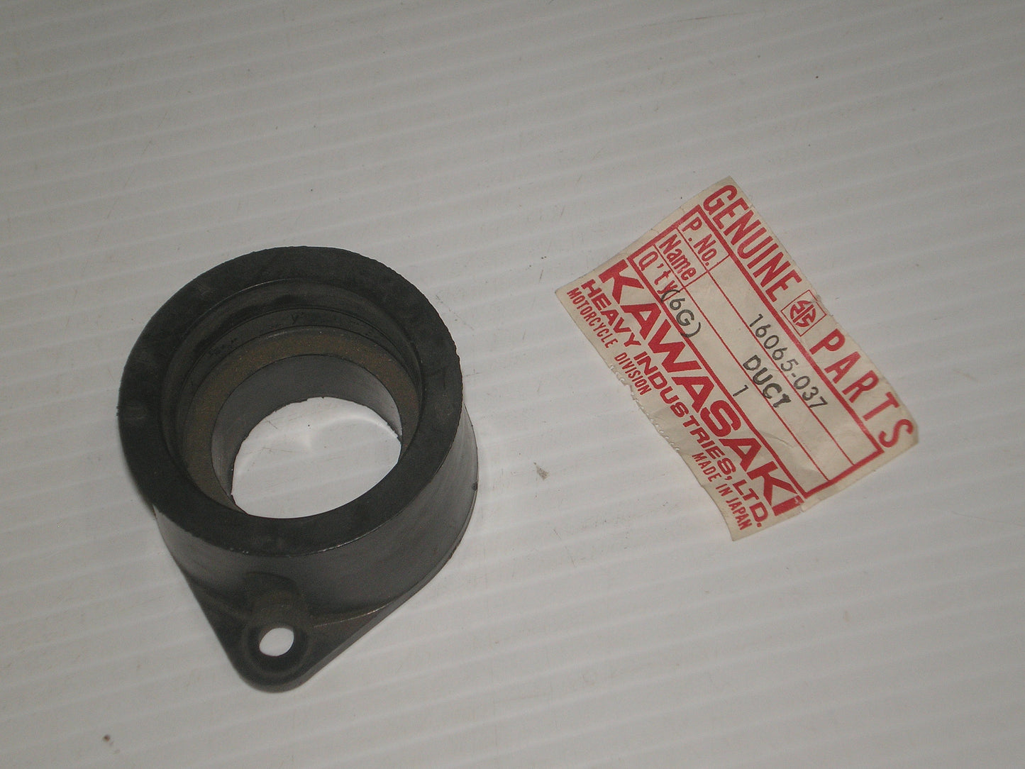 KAWASAKI KZ400 Carburetor Holder / Engine Intake Manifold 16065-037