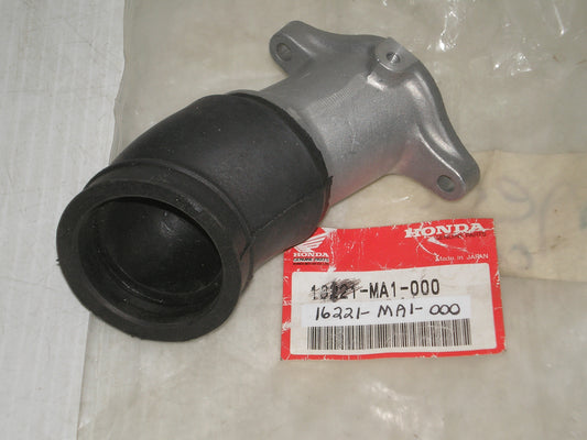 HONDA GL500 CX500 L/H Intake Manifold & Carburator Insulator 16221-MA1-000