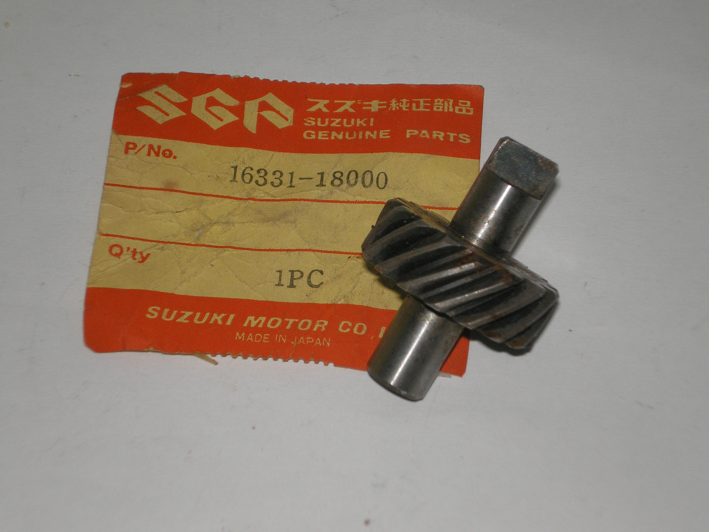 SUZUKI GT250 TC305 T250 T305 T350 Oil Pump Driven Gear 16331-18000