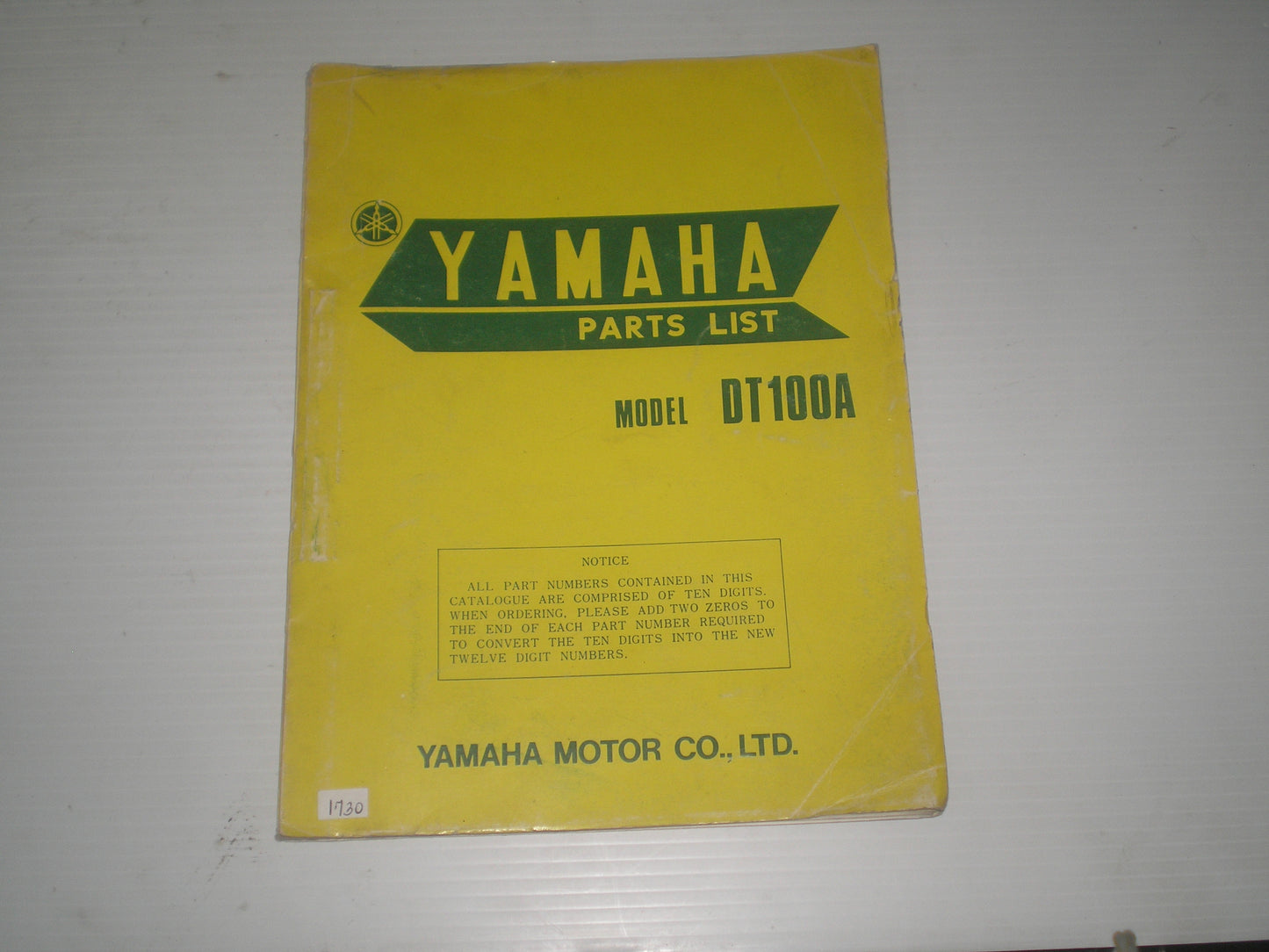 YAMAHA DT100 A 1974 Parts List / Catalogue 437-28198-60 LIT-10014-37-00 #819