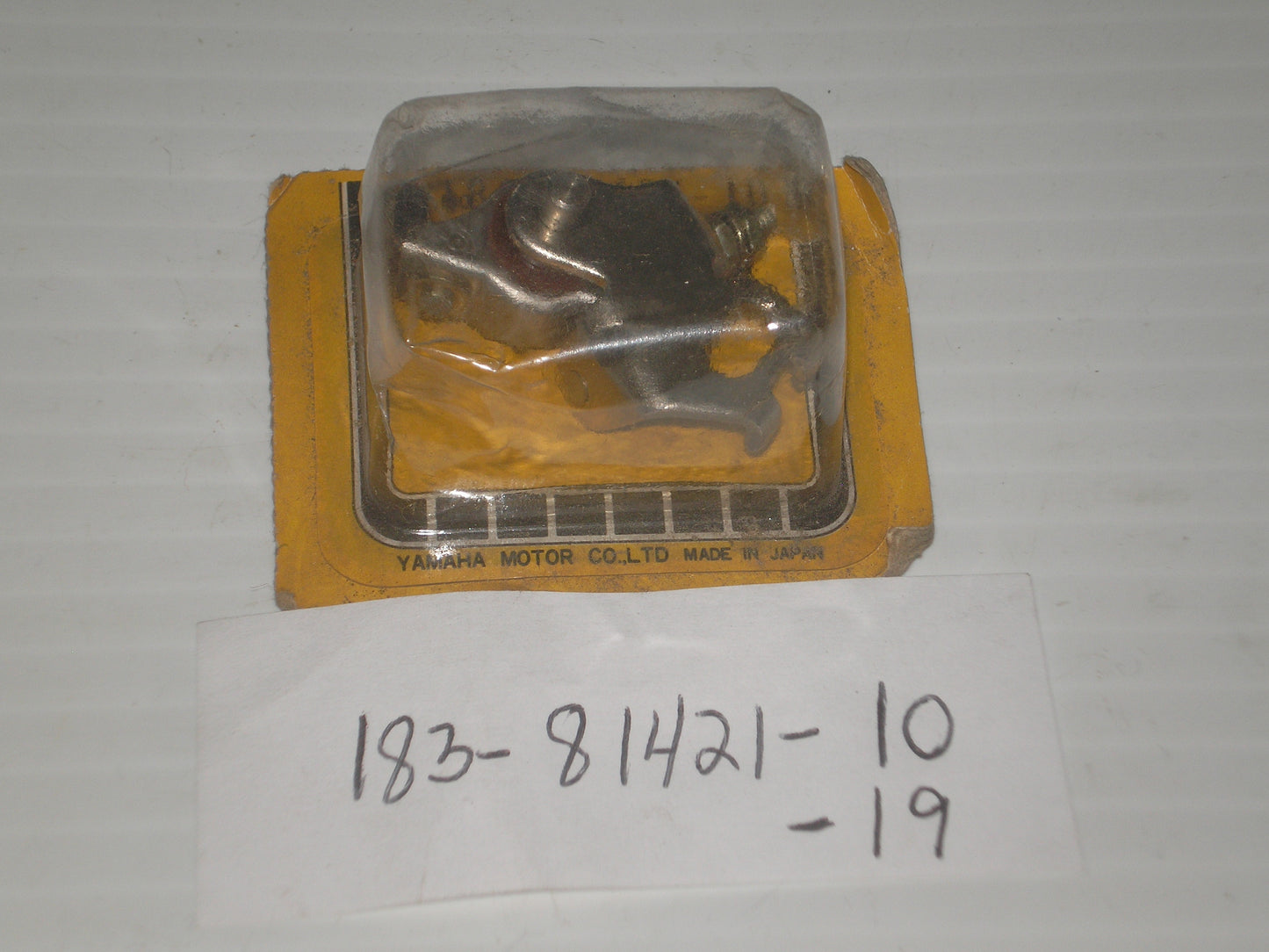 YAMAHA AS2 AT2 AT3 DT125 HS1 LS2 RD125 RD200 U7E YAS1C Ignition Points Set 183-81421-10 / 183-81421-19