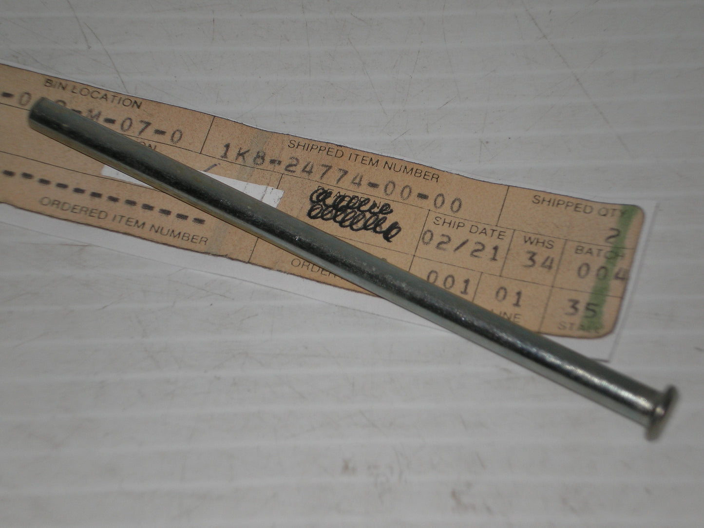 YAMAHA DT80 DT100 GT80 LB50 LB80 MX100 Seat Pin 1K8-24774-00