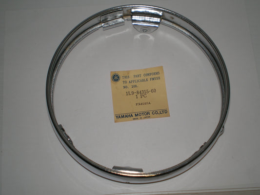 YAMAHA SR250 XS360 XS400 1976-1982 Headlight Rim 1L9-84315-60