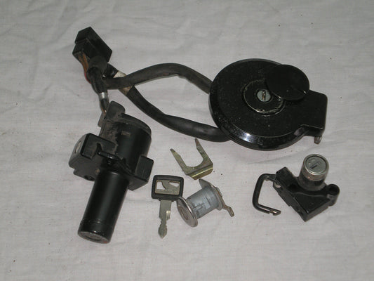 HONDA V45 VF700 VF750 1983 Ignition Switch Tank Cap & Lock Set