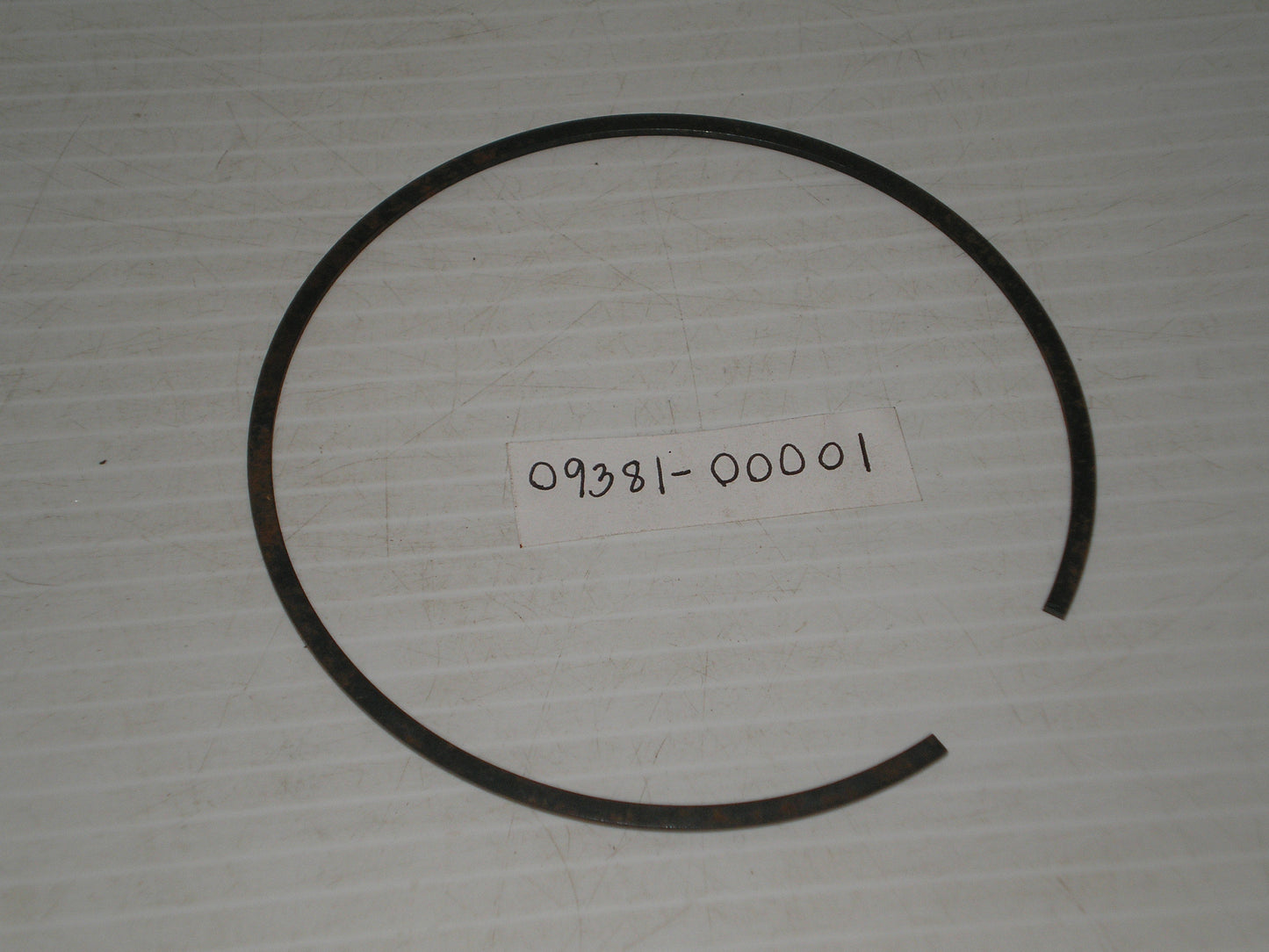 SUZUKI F50 M31 MT50 1968-1973 Clutch Outer Plate Circlip 09381-00001