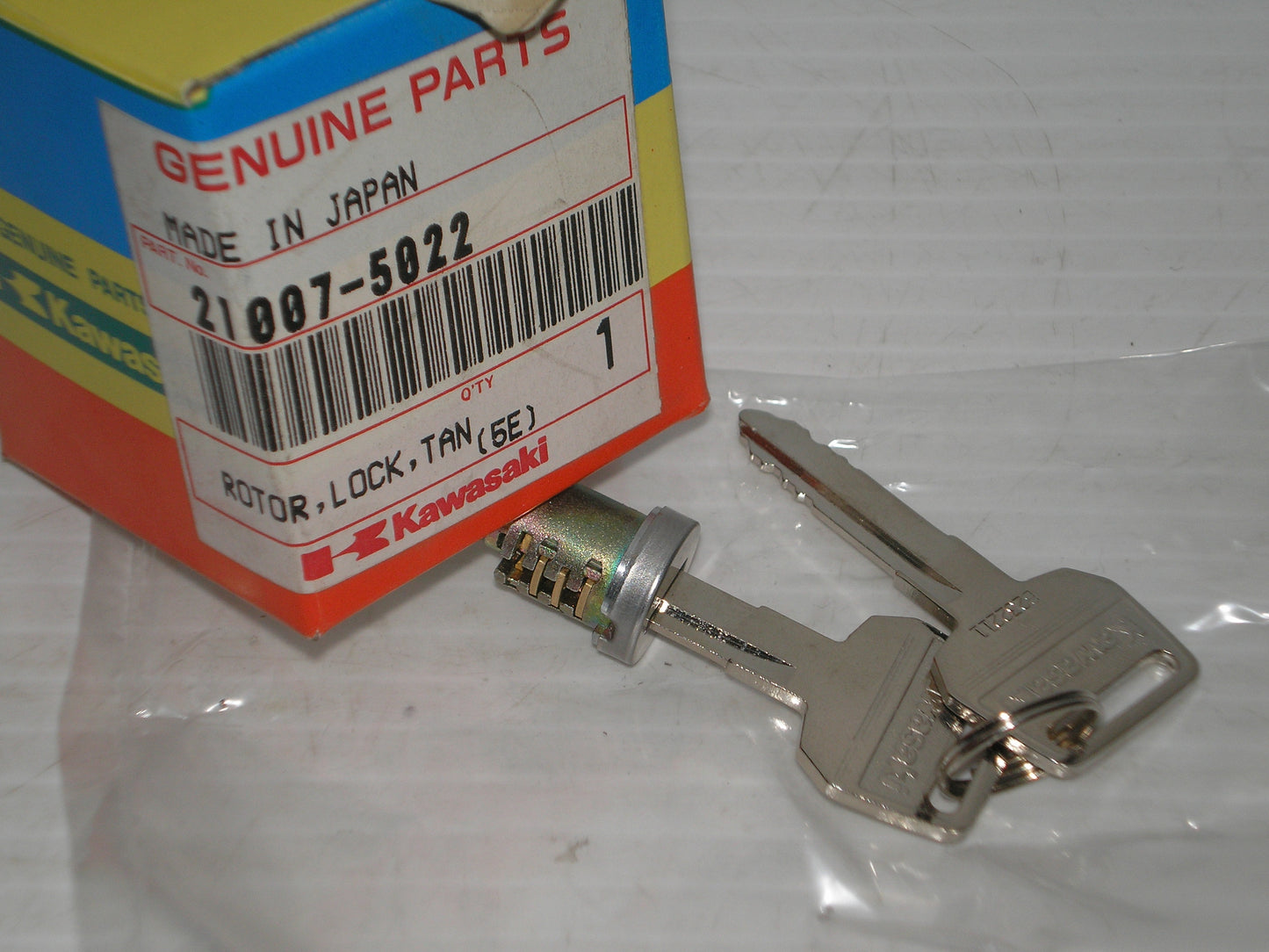 KAWASAKI BN EN EX GPz KE KL KLR KMX KZ VN Tank Cap Rotor Lock # 27045-5024 / 21007-5022 / 21007-5023 / 21007-5024 / 21007-5041 / 21007-5047