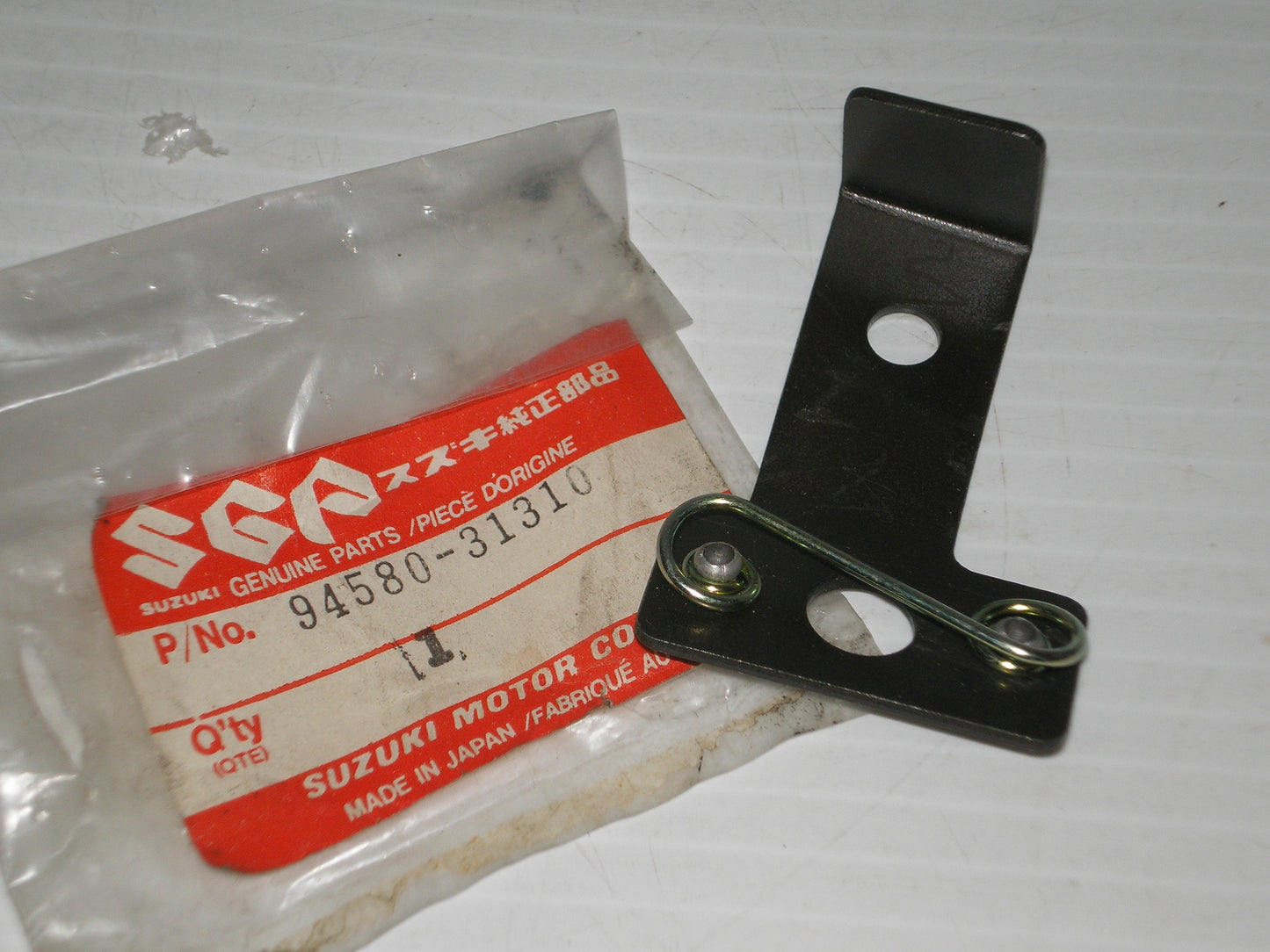 SUZUKI GSX750 1986 Cowling Bracket  94580-31310