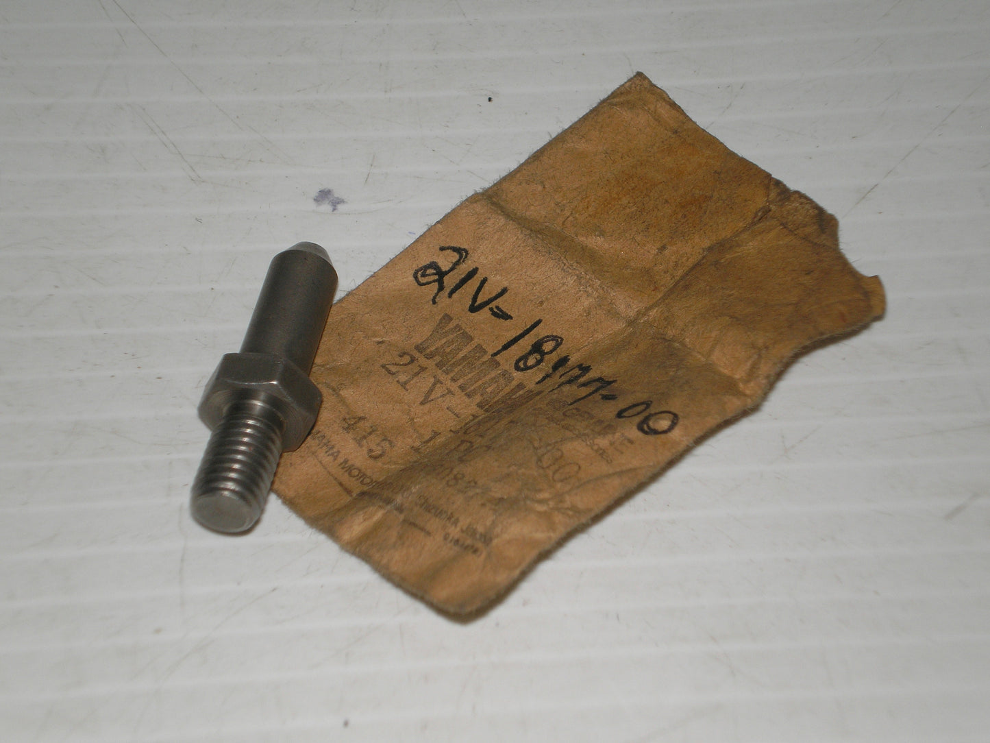 YAMAHA YFB250 YFM200 YFM225 YFM250 YFU1 YTM200 YTM Stopper Bolt 21V-18177-00