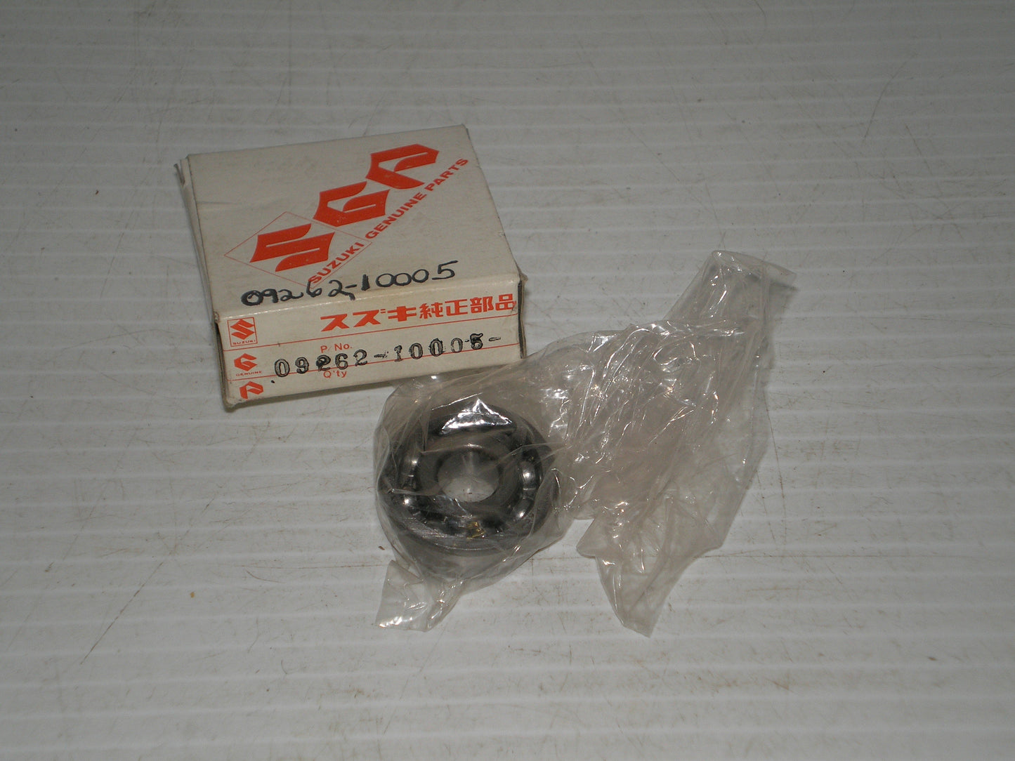 SUZUKI DT5 DT6 DT8 Outboard Motor Ball Bearing 09262-10005 / 09262-10003