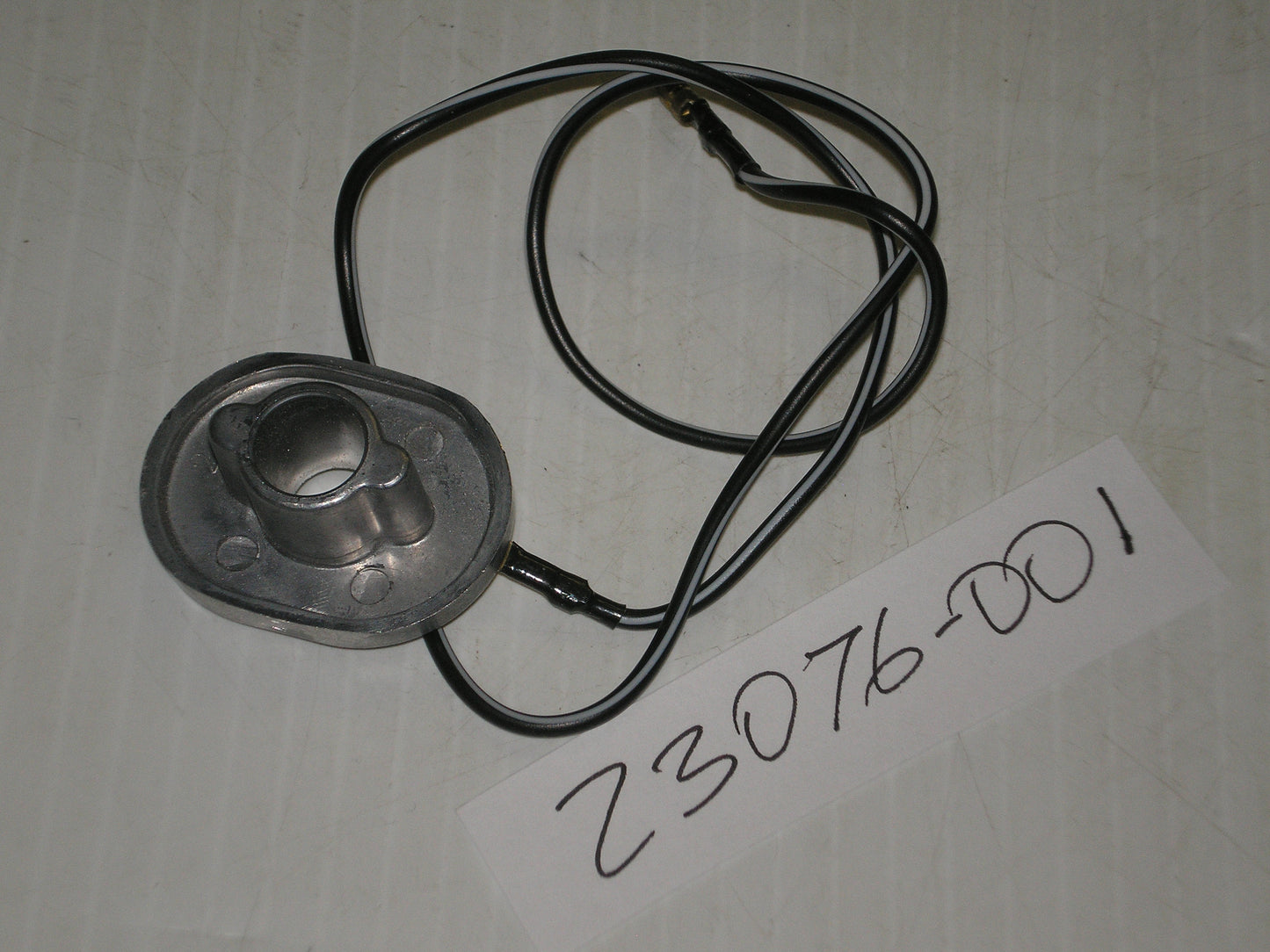 KAWASAKI H1 H2 KH KZ S1 S2 S3 Z1 Headlight / Turn Signal Ground Collar 23076-001 / 23076-015