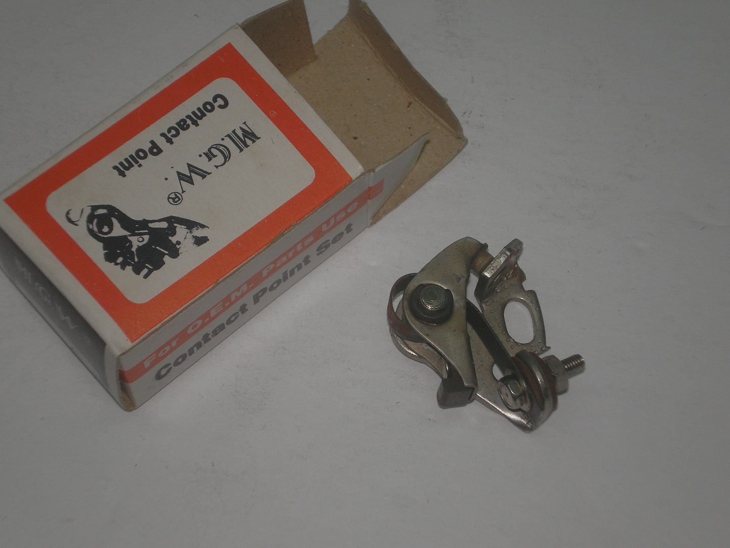 SUZUKI GS400 GS550 GS750 GS850 GS1000 R/H Ignition Points Set 33172-36210 / 33140-44010 / 30203-333-004
