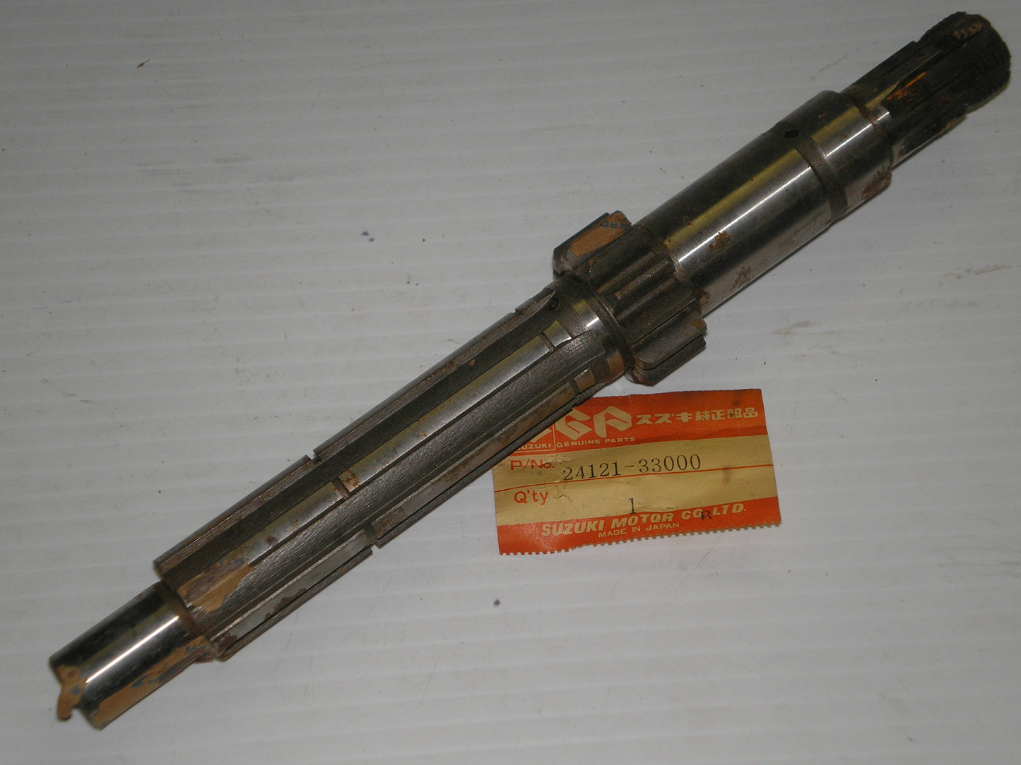 SUZUKI GT380 Transmission Counter Shaft 24121-33000