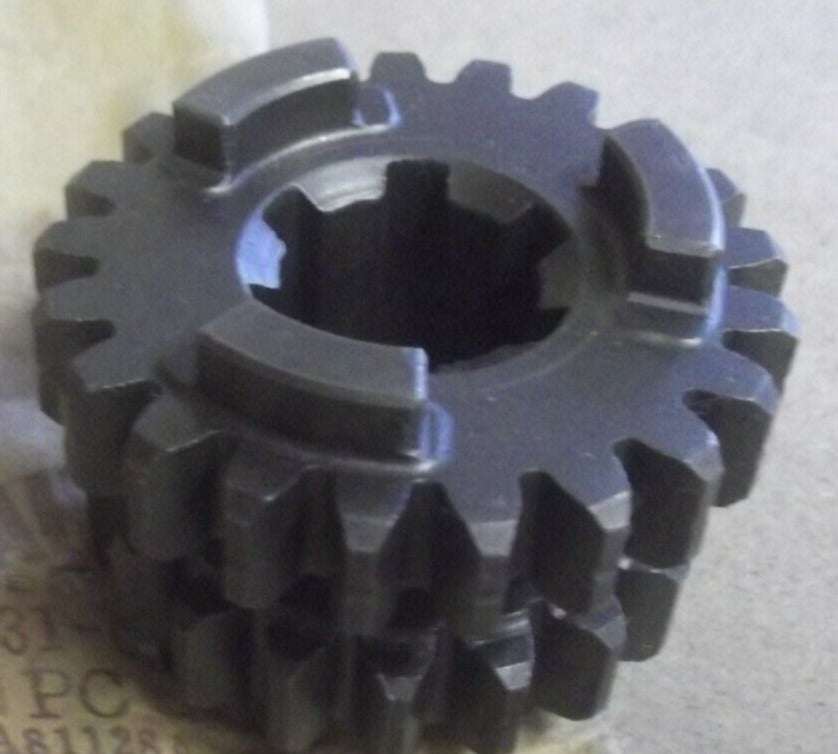 YAMAHA IT125 IT175 Transmission 3rd & 4th Pinion Gear 1W2-17131-00 / 2W6-17131-01
