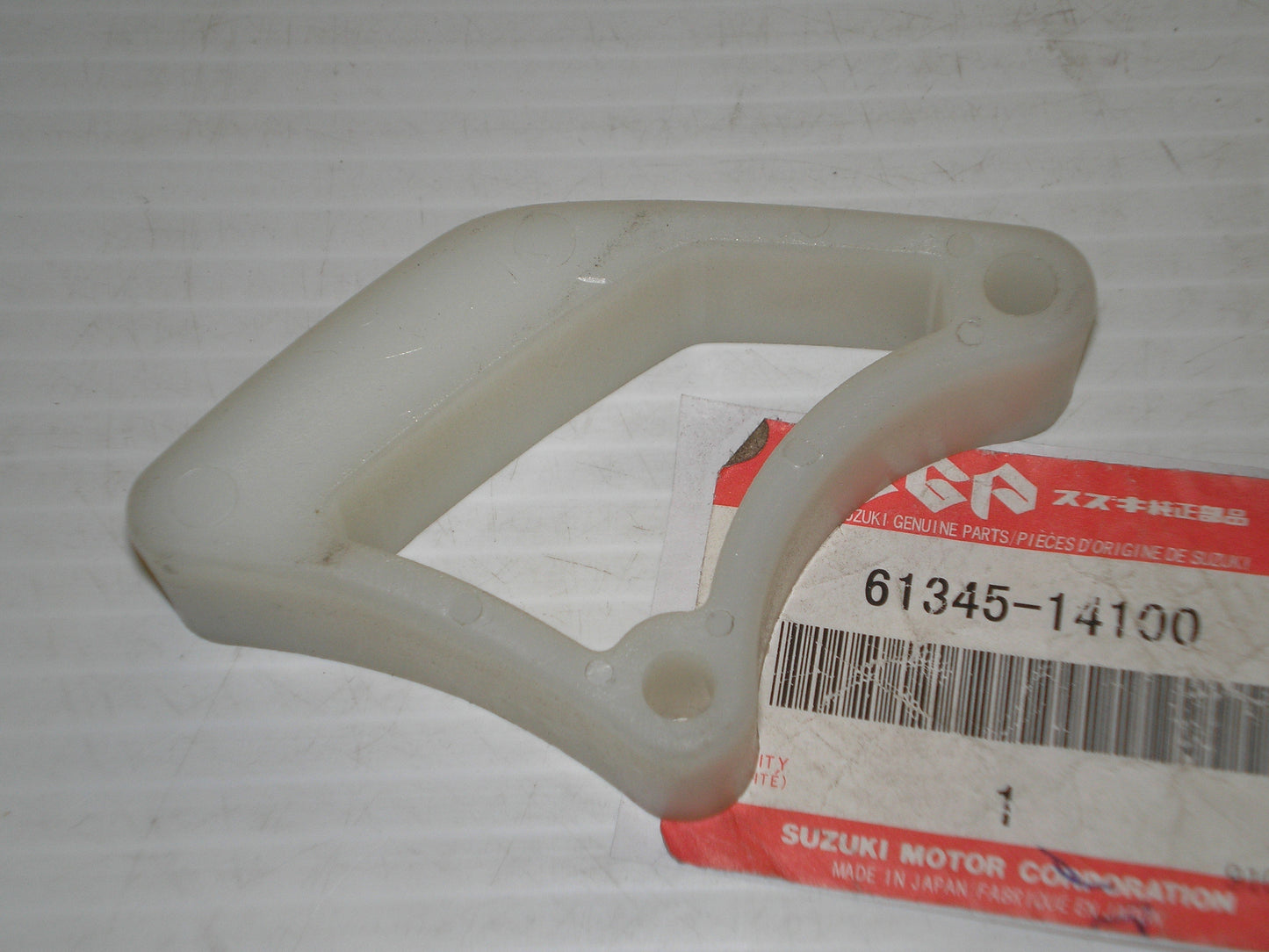 SUZUKI RM125 RM250 RM465 RM500 Upper Chain Guide Defence 61345-14100