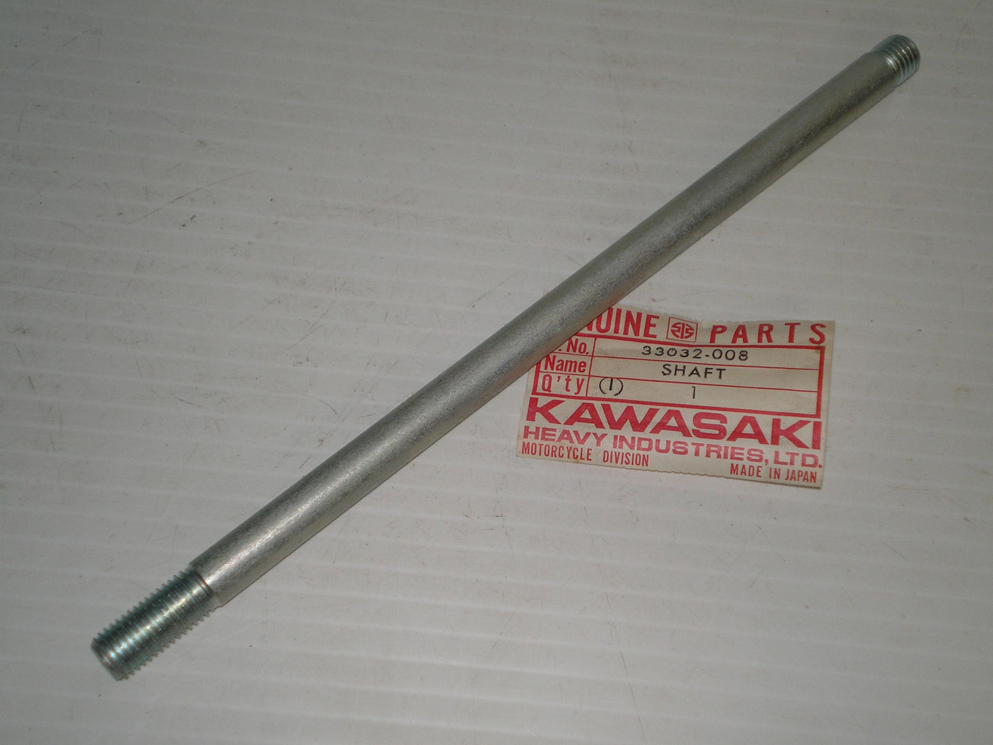 KAWASAKI C2 G3 H2 KV75 MT1 Swing Arm Pivot Shaft 33032-008