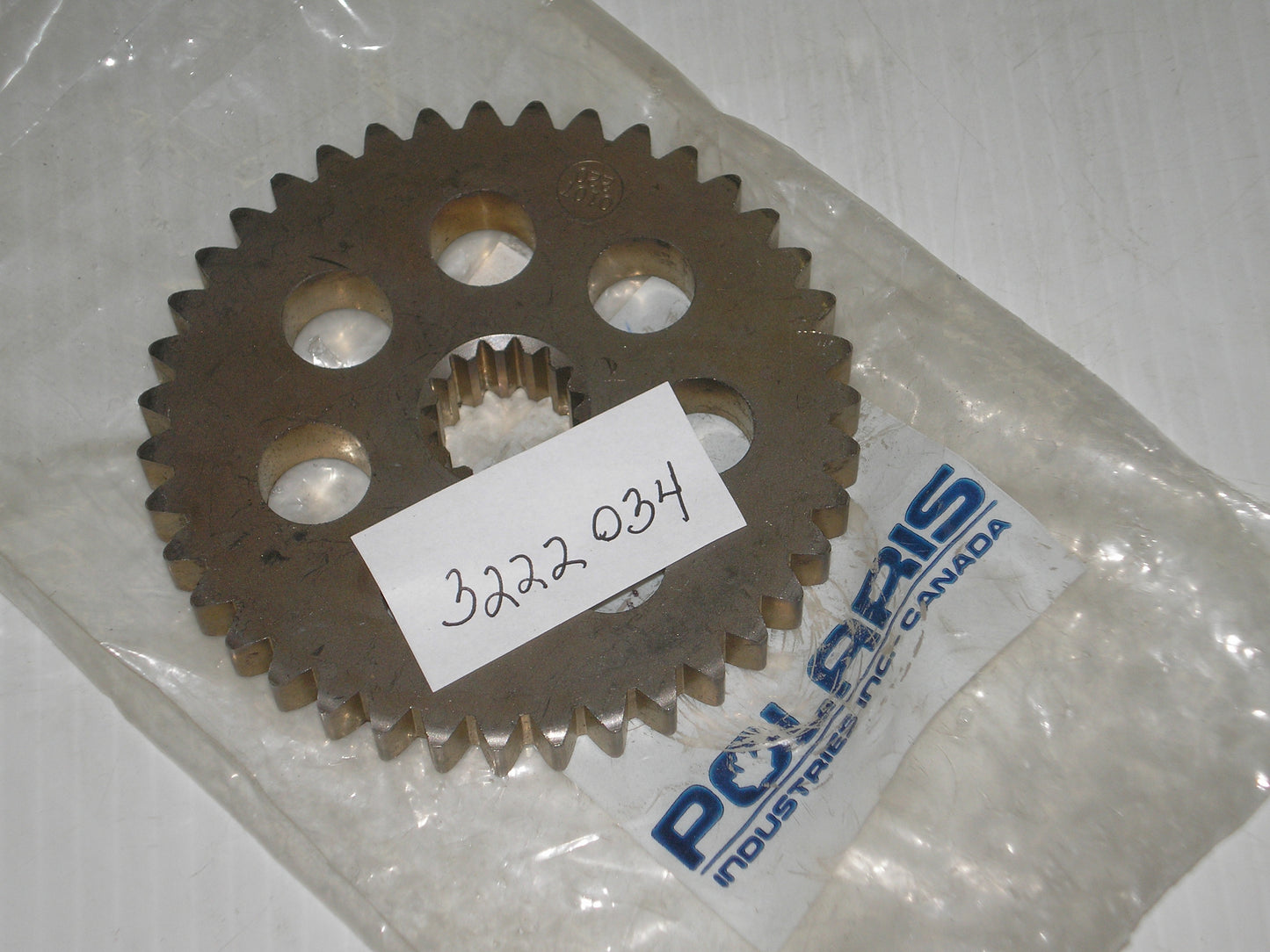 POLARIS Snowmobiles  Factory Chain Case Drive Sprocket 39T  3222034