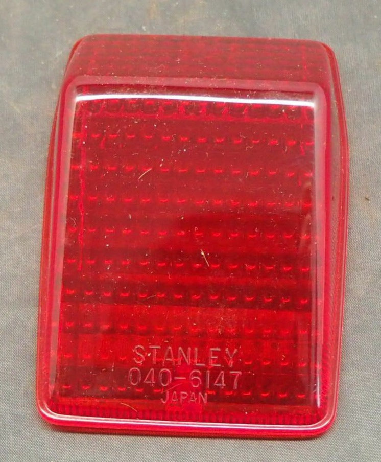 HONDA XR200 XR250 XR500 Factory Tail Light Lens 33141-MA0-003