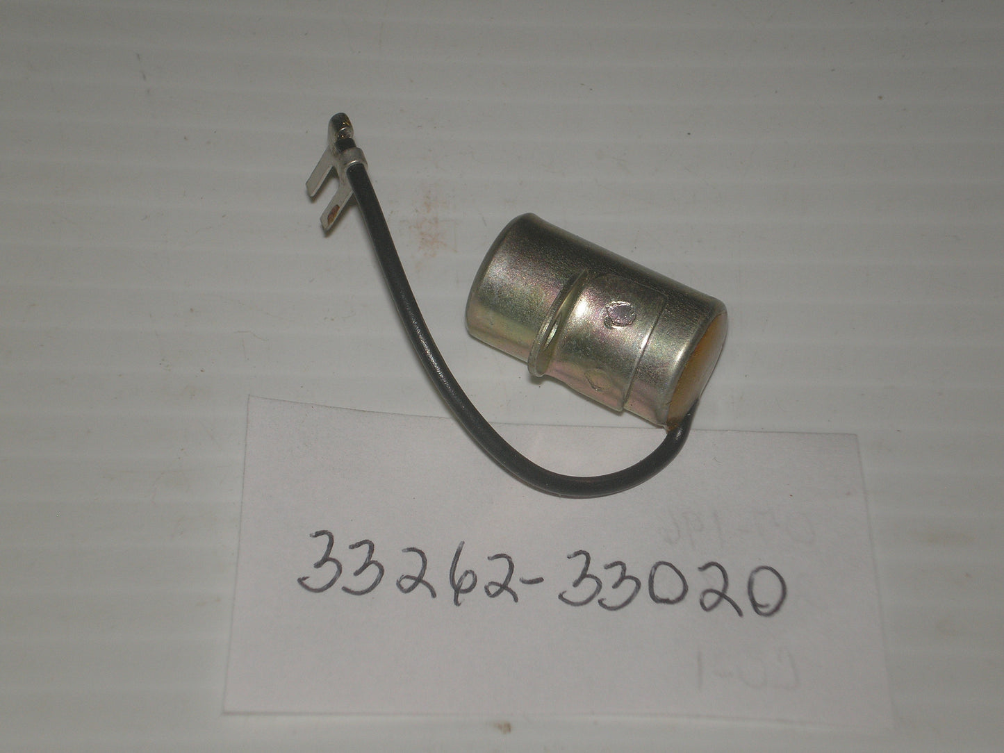 SUZUKI GT380 Center Cylinder Ignition Condenser 33262-33020