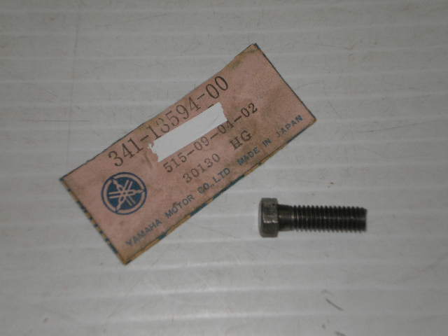 YAMAHA TX650 TX750 XS1 XS2 XS650 YFM35 YFM350 YFM40 YFM400 Air Cleaner Bolt 90101-06091 / 341-13594-00