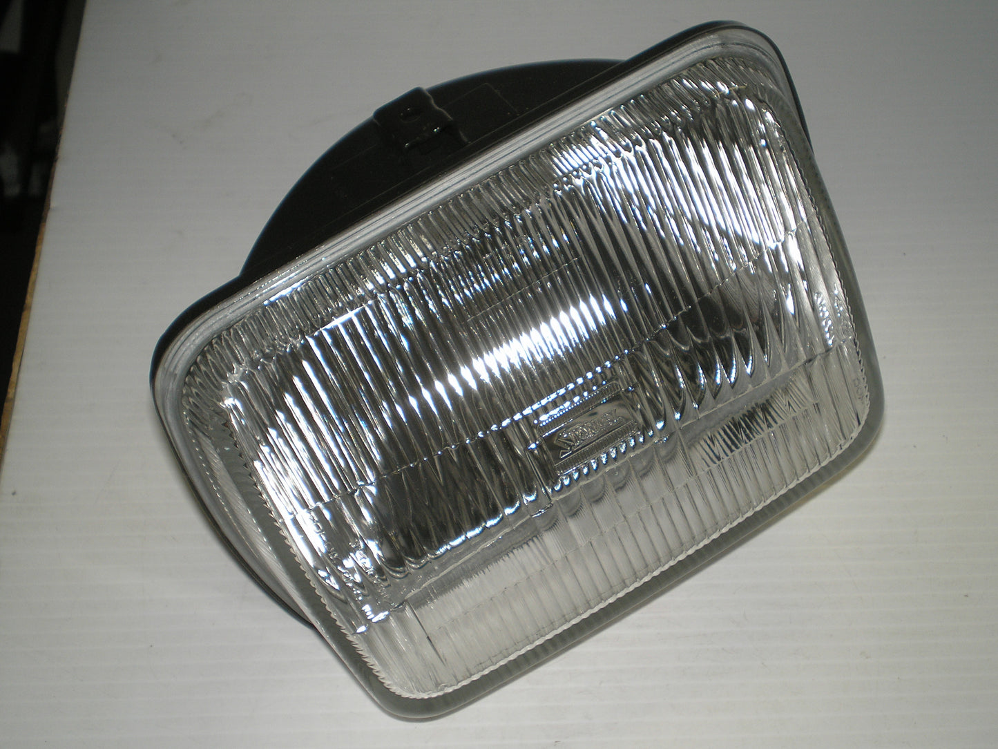 SUZUKI GS1100 GS550 GS700 GS750 1983-86 Headlight Assy 35100-49530-999