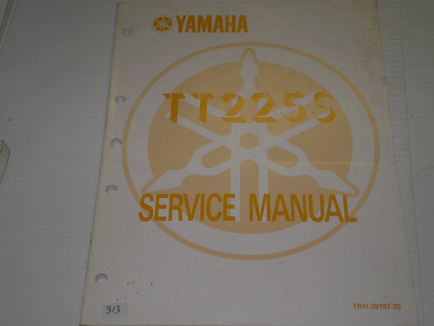 YAMAHA TT225 S 1986  Service Manual  1RH-28197-20  #313