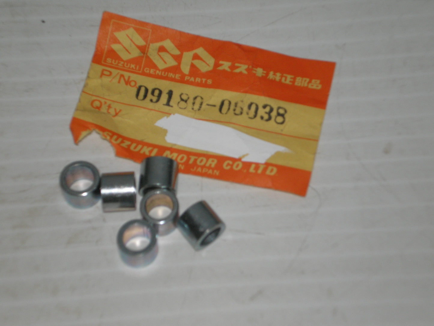 SUZUKI ALT DR DS DT GN GT GS GSX GSXR GT GV JR LT PE RL RM RS SP TC TM TS VS XN Spacers 09180-06038