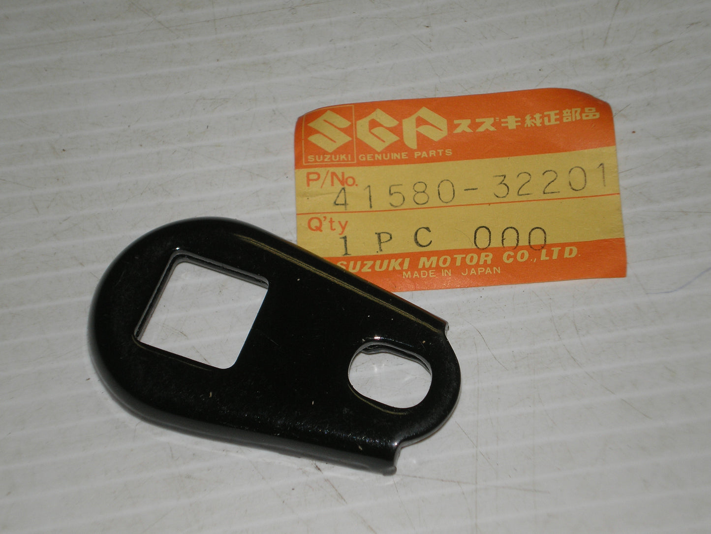 SUZUKI GS250 GS400 GS425 GS450 TS185 TS400 Turn Signal Bracket 41580-32201