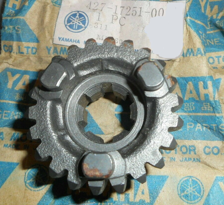 YAMAHA MX100 MX125 MX175 RS100 5th Wheel Gear 22T 427-17251-00