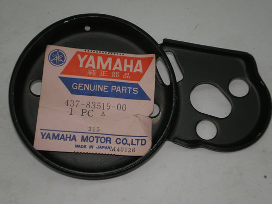 YAMAHA DT100 Speedometer & Tachometer Bracket 437-83519-00
