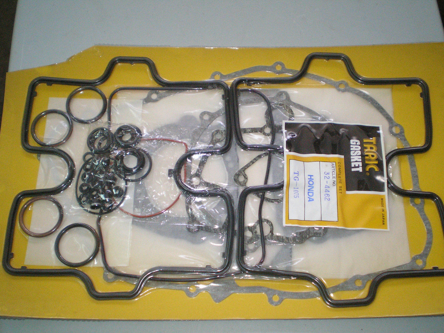 HONDA VF1000 VF1000F Complete Engine Gasket Set Taric # TG-1075