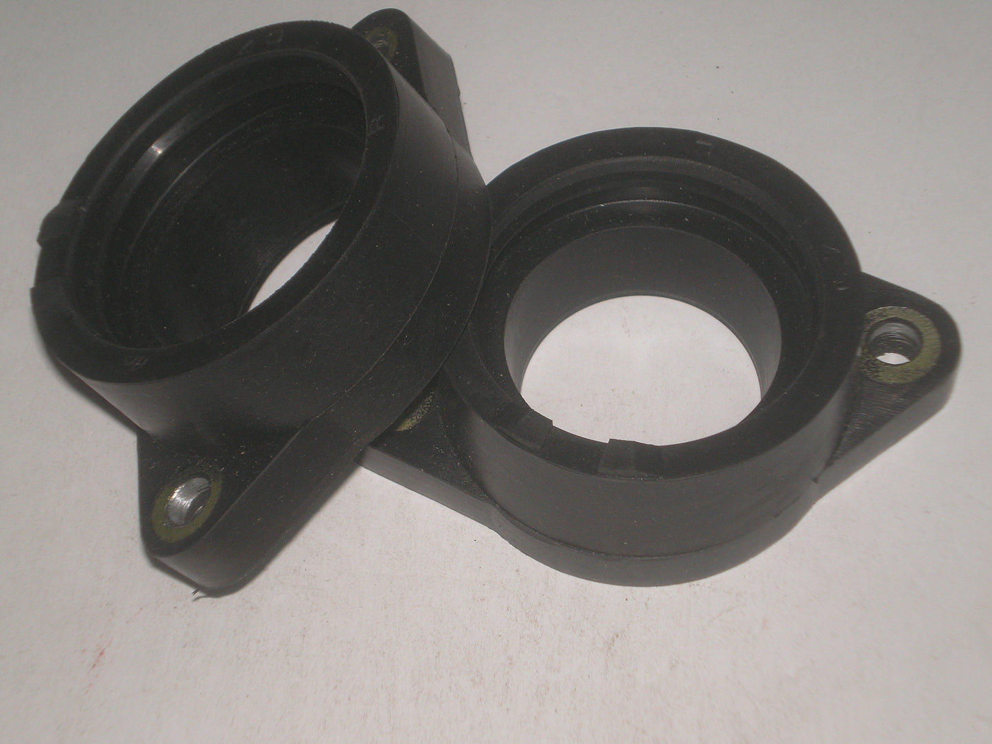 YAMAHA XS1 XS2 TX650 XS650 Carburetor Intake Joints Set/2 256-13565-01 / 447-13565-00 / 256-13555-01 / 447-13555-00